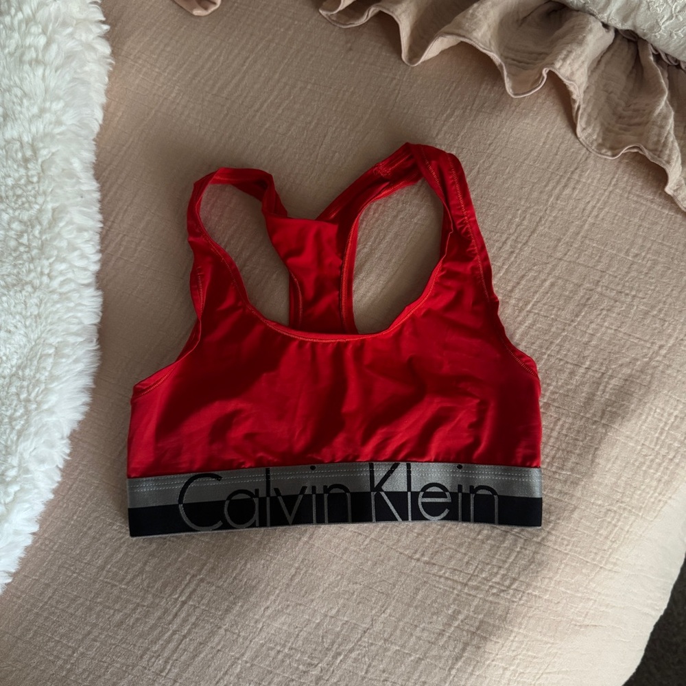 Size S Calvin Klein sports bra